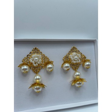 Pendientes Flor Triple Perla