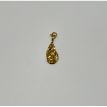 Charm Gota Dorado