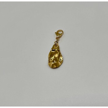 Charm Gota Dorado