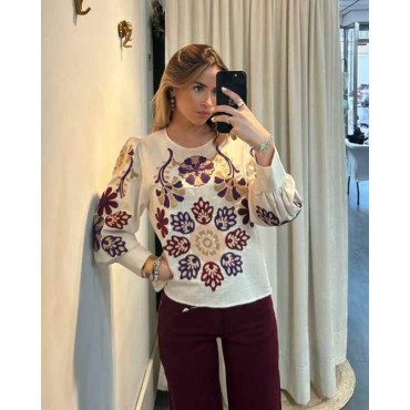 Blusa Bordados Isabela
