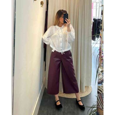 Pantalón Encerado Burdeos