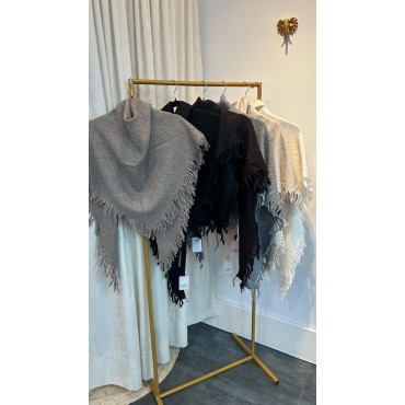 Poncho de punto con brillitos