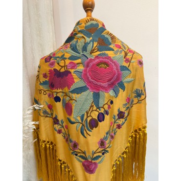 Mantoncillo Macarena Amarillo