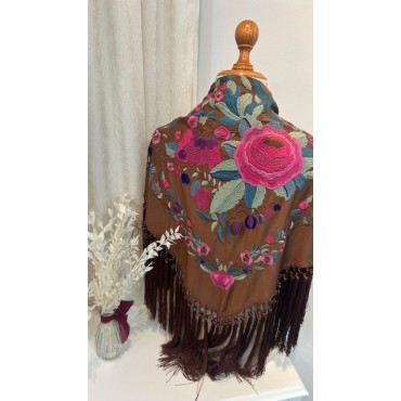 Mantoncillo Macarena marrón